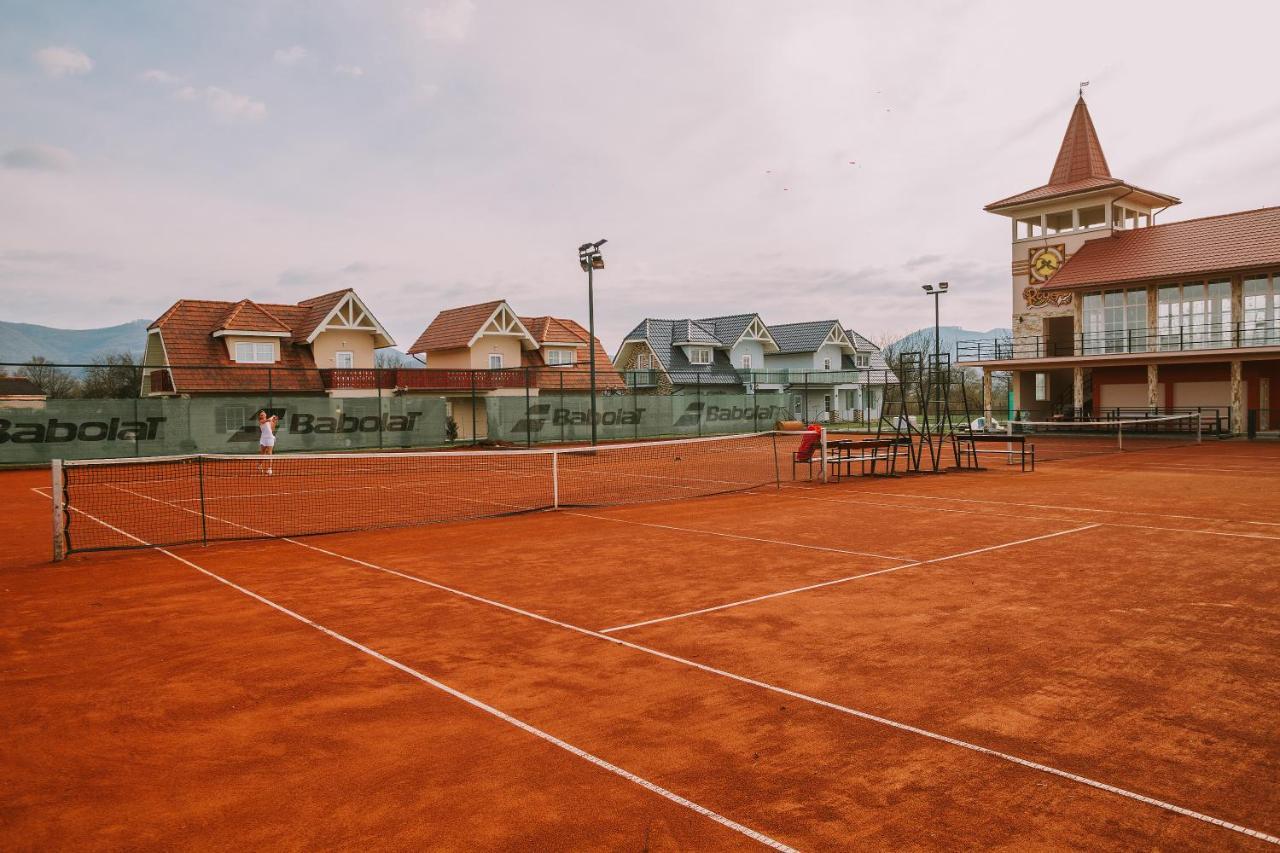 Publo Spa Hotel Vyshkove Exterior photo