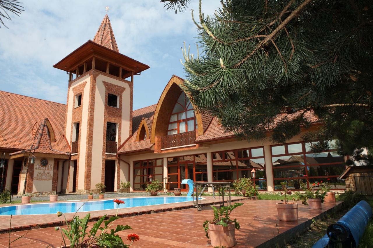Publo Spa Hotel Vyshkove Exterior photo
