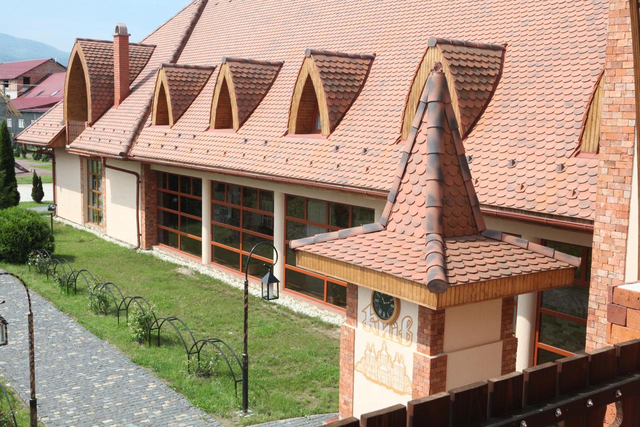 Publo Spa Hotel Vyshkove Exterior photo